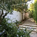 Villa Luxury Family With Large Pool, Garden & Outdoor Dining Near Beach, Domaine L'oiseau Bleu In Sainte-Maxime