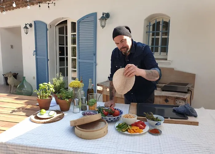 Luxury Family Villa With Large Pool, Garden & Outdoor Dining Near Beach, Domaine L'Oiseau Bleu In Sainte-Maxime *