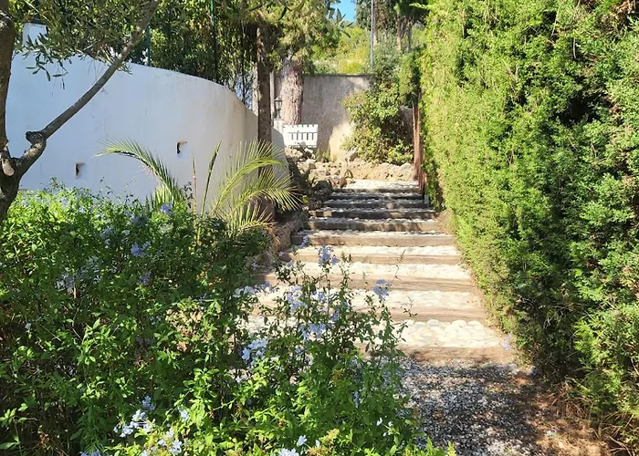 Βίλα Luxury Family Villa With Large Pool, Garden & Outdoor Dining Near Beach, Domaine L'Oiseau Bleu In Sainte-Maxime *