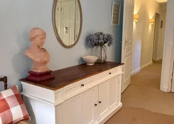 Luxury Family Villa With Large Pool, Garden & Outdoor Dining Near Beach, Domaine L'Oiseau Bleu In Sainte-Maxime فيلة *