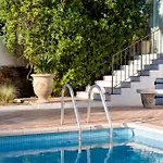 Luxury Family With Large Pool, Garden & Outdoor Dining Near Beach, Domaine L'oiseau Bleu In ヴィラ サント・マキシム