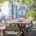 ヴィラ Luxury Family With Large Pool, Garden & Outdoor Dining Near Beach, Domaine L'oiseau Bleu In