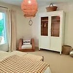 Willa Luxury Family With Large Pool, Garden & Outdoor Dining Near Beach, Domaine L'oiseau Bleu In