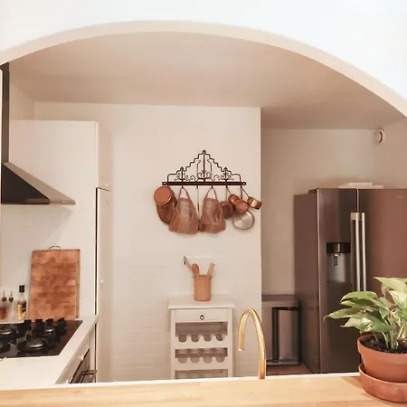 Villa Luxury Family With Large Pool, Garden & Outdoor Dining Near Beach, Domaine L'oiseau Bleu In *