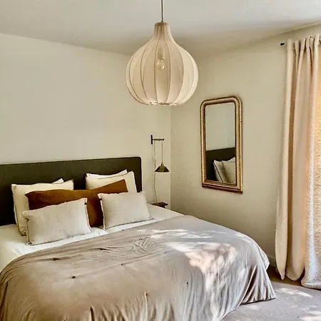 Luxury Family Villa With Large Pool, Garden & Outdoor Dining Near Beach, Domaine L'Oiseau Bleu In Sainte-Maxime *