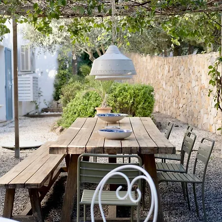 Villa Luxury Family With Large Pool, Garden & Outdoor Dining Near Beach, Domaine L'oiseau Bleu In *