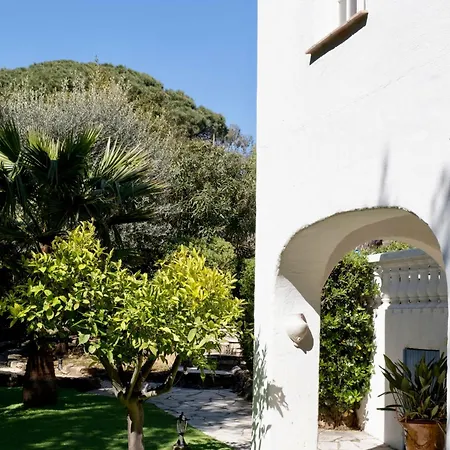 Luxury Family With Large Pool, Garden & Outdoor Dining Near Beach, Domaine L'oiseau Bleu In * Sainte-Maxime