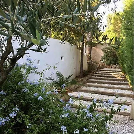 Villa Luxury Family With Large Pool, Garden & Outdoor Dining Near Beach, Domaine L'oiseau Bleu In Sainte-Maxime