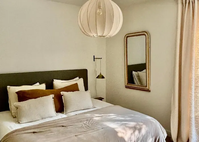 Luxury Family Villa With Large Pool, Garden & Outdoor Dining Near Beach, Domaine L'Oiseau Bleu In Sainte-Maxime *